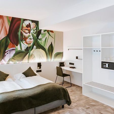 Art-Inn Design Self-Check-In-Hotel Linz Buitenkant foto