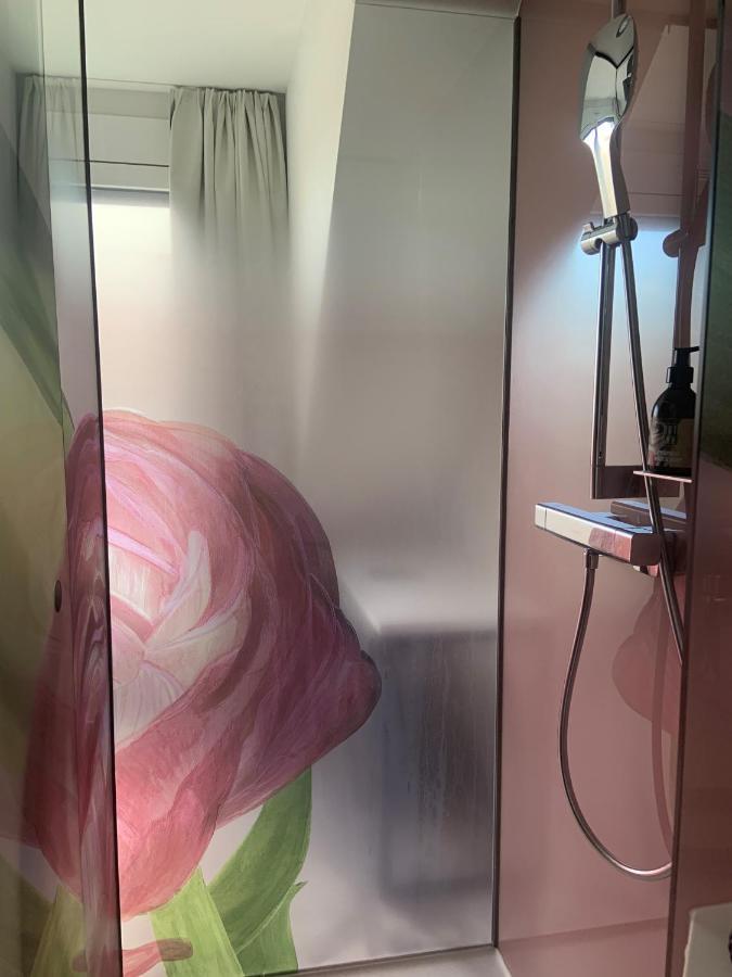 Art-Inn Design Self-Check-In-Hotel Linz Buitenkant foto