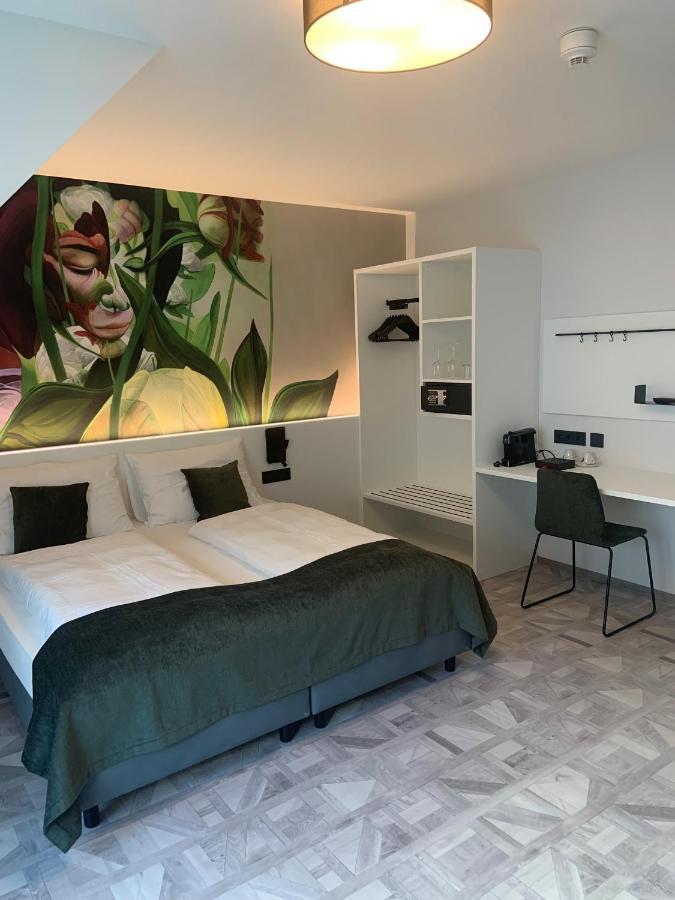Art-Inn Design Self-Check-In-Hotel Linz Buitenkant foto