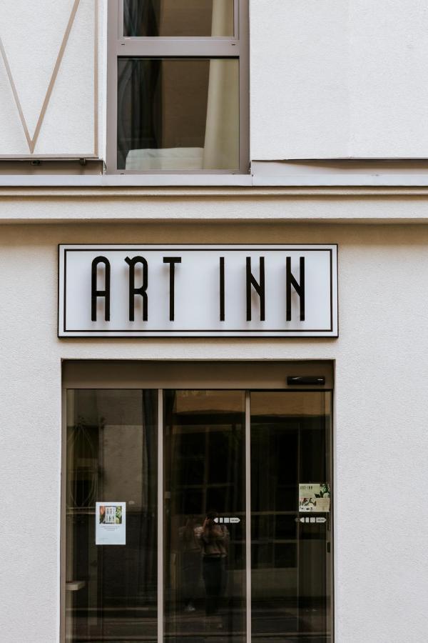 Art-Inn Design Self-Check-In-Hotel Linz Buitenkant foto